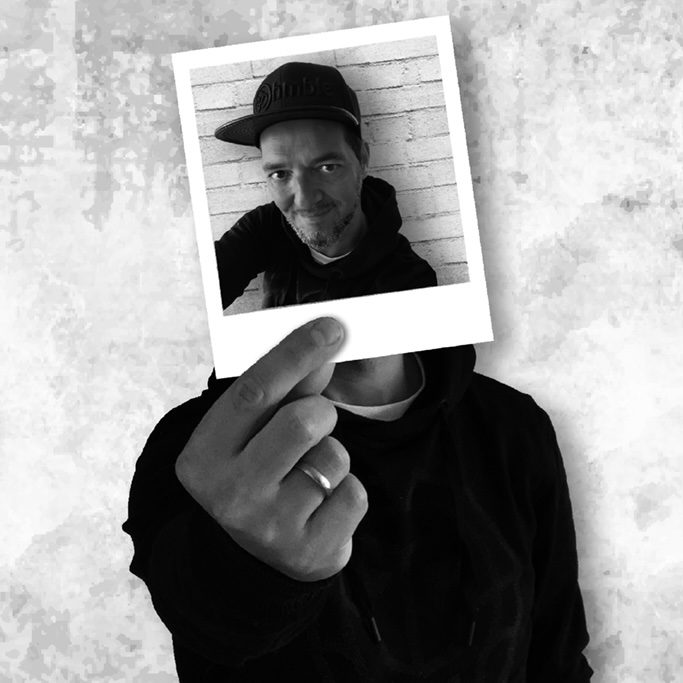 Dennis Krüsmann – ruhrgraphiX